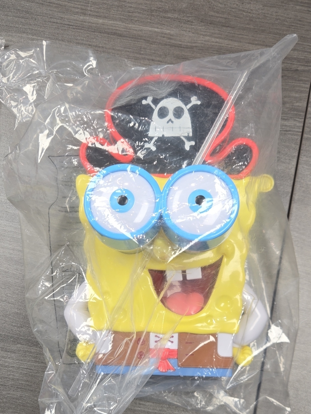 Sponge Bob Beverage Container With Functional Viewfinder.